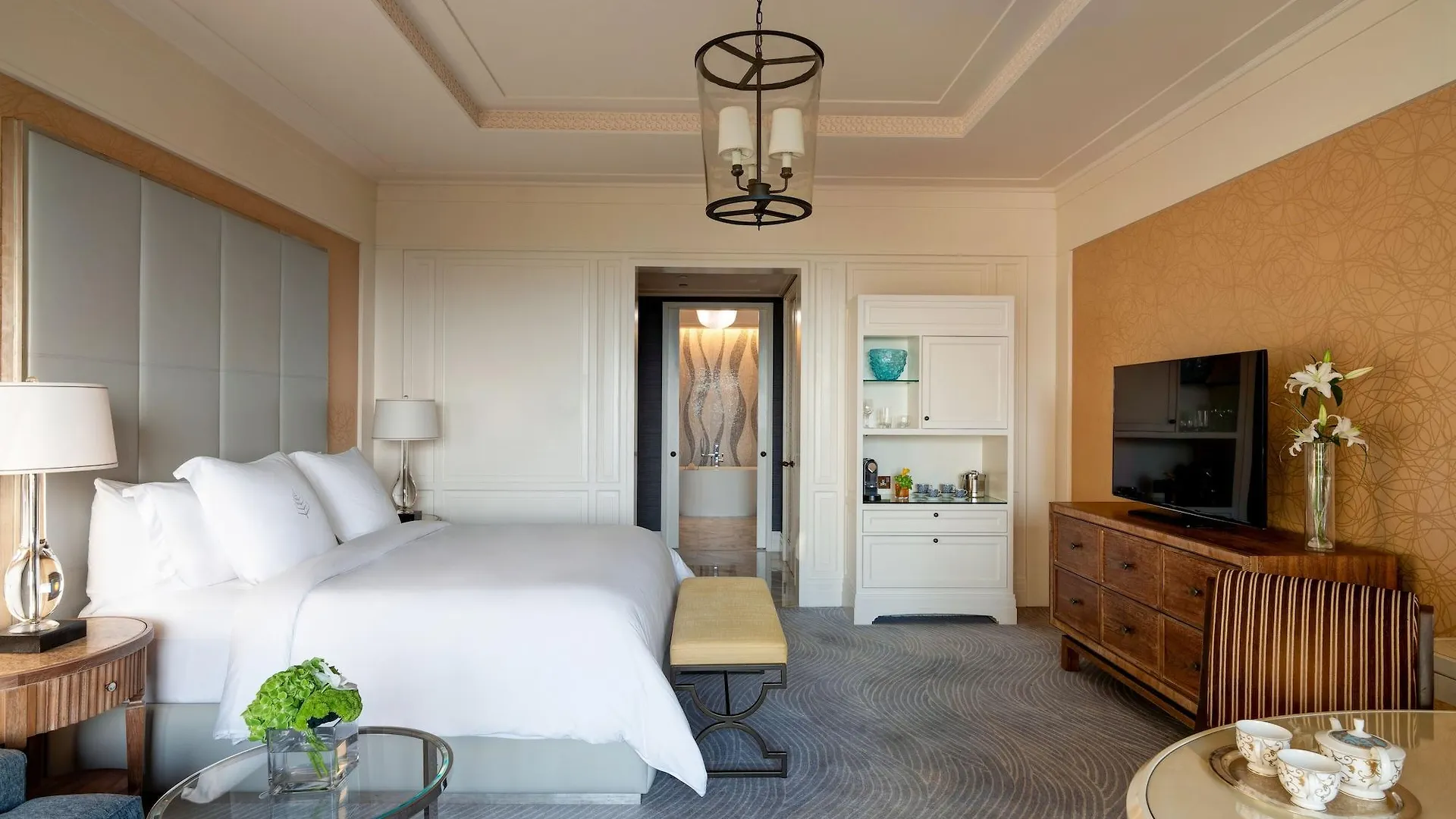 Four Seasons Resort Dubai At Jumeirah Beach